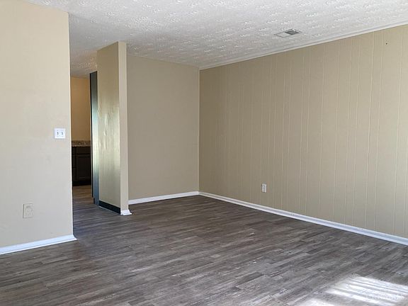 5th image of 4006 Fawnhill Ln
