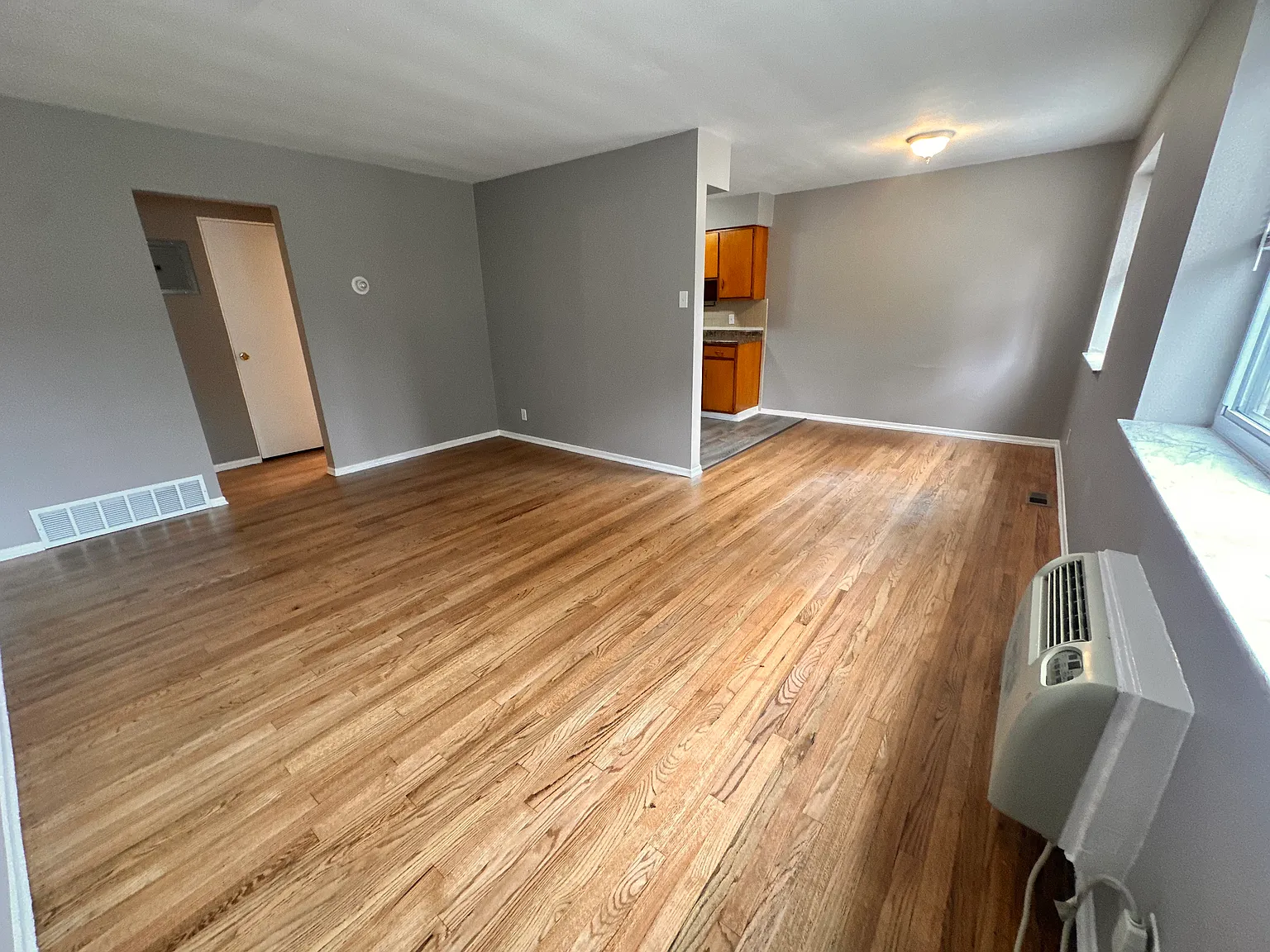 1 bed, 800 sqft, $800 — Photo 3