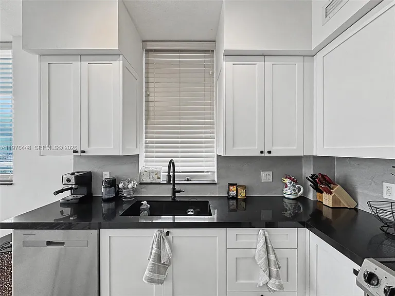 1755 E Hallandale Beach Blvd #2207E — Photo 7