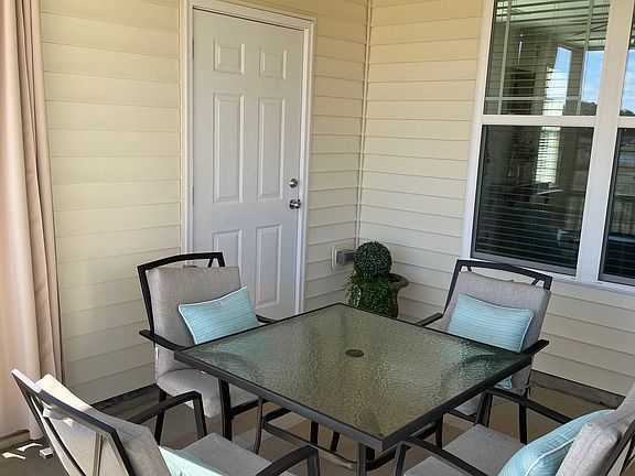 4th image of 279 Wembley Dr