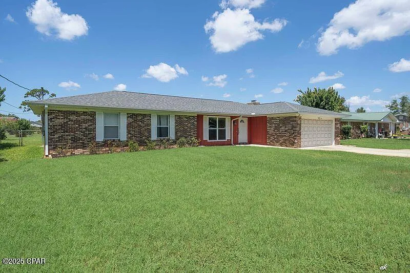 3 bed, 1745 sqft, $2,150 — Photo 2