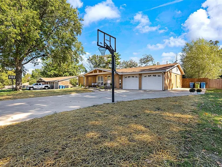 292 Portwind Pl — Photo 3