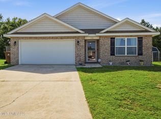 538 W Marigold Dr, Long Beach, MS 39560