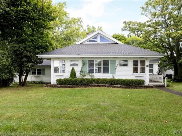 50 School St, Williamsville, NY 14221