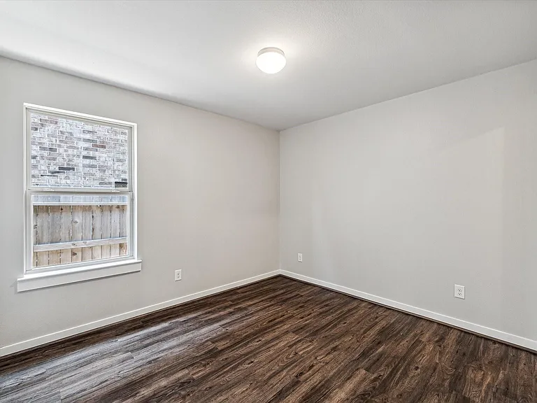 15434 Paxton Woods Dr — Photo 12