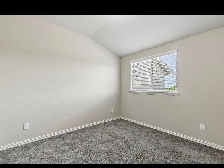 3121 Solana Cir — Photo 6