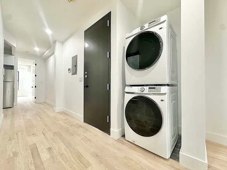 1518 Jefferson Ave #3L — Photo 7