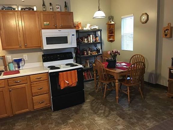 DINING, MORE DINING ADJACENT