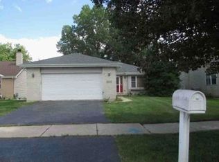 3025 Sandy Ridge Dr, Steger, IL 60475