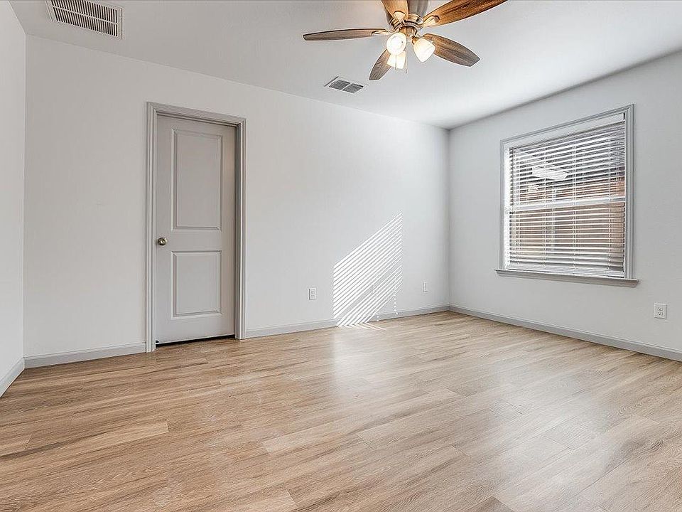 1st image of 1207 N Essex Ave