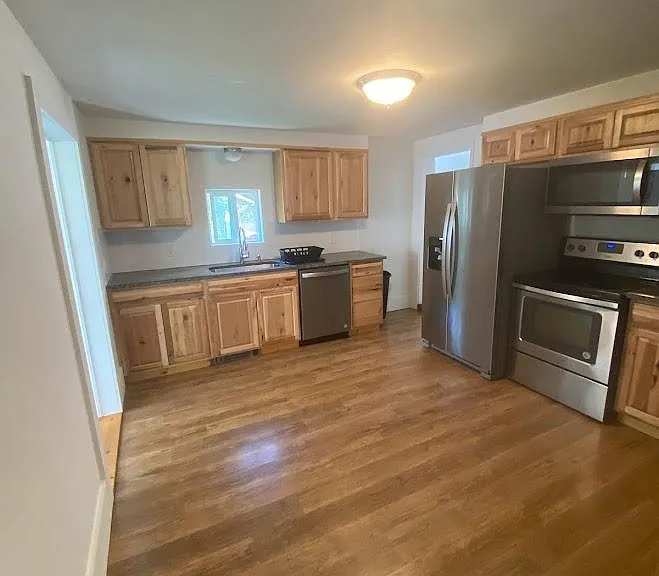 205 Main St #1 — Photo 4