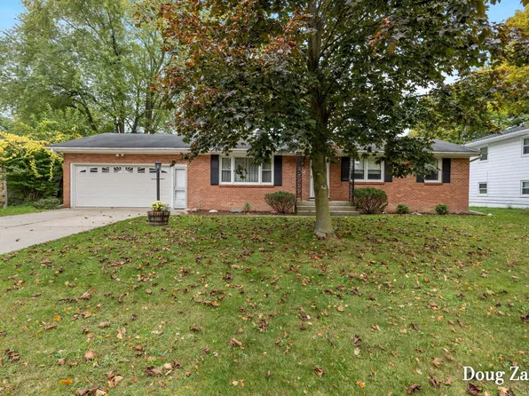 1812 Stilesgate St SE, Grand Rapids, MI 49508