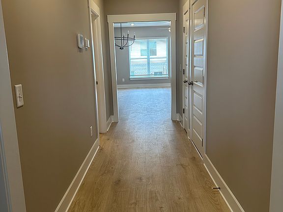 3rd image of 1428 Vanner Ct