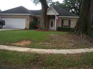 908 Edgefield Dr, Saraland, AL 36571