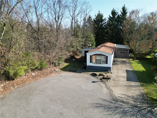 8 Rodao Dr, Finleyville, PA 15332