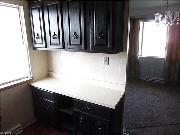 4th image of 5400 E 129th St