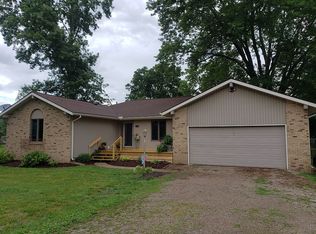 190 Lake Rd NE, Lancaster, OH 43130