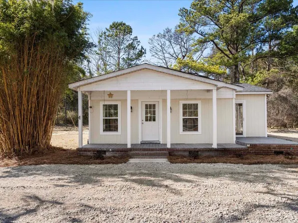 2367 United Dr, Huger, SC 29450