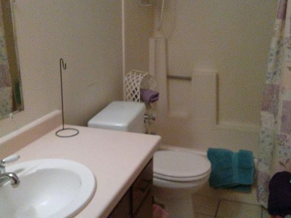 4th image of 200 3rd Ave S APT 1A