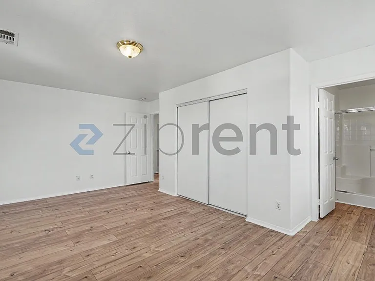 1854 Bankstown Way — Photo 27