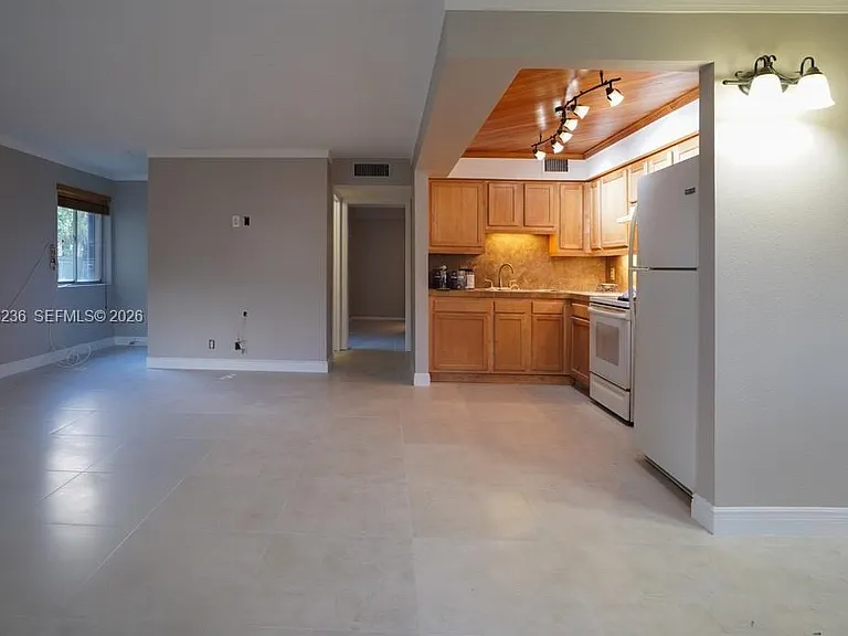 1815 Fairview Villas Dr #1 — Photo 1