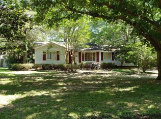 4674 Cedarhurst Dr, Jackson, MS 39206