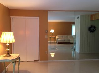 15 Crocus Ln #15, Avon, CT 06001