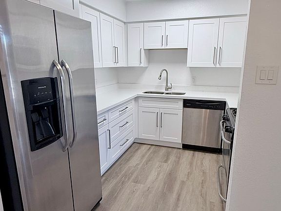 5th image of 4950 N Miller Rd APT 139