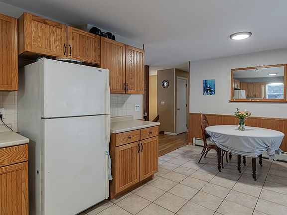 5th image of 84 Hidden Valley Road