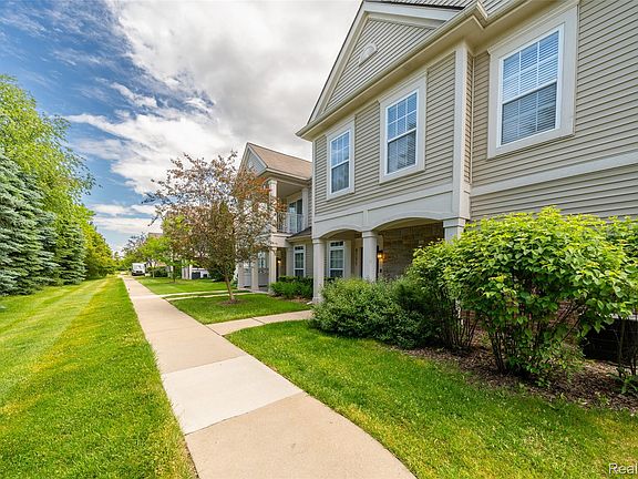 3rd image of 9201 Addington Dr