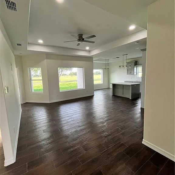3125 Fairway Dr — Photo 2