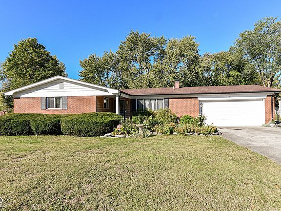 2nd image of 4910 Oaknoll Dr
