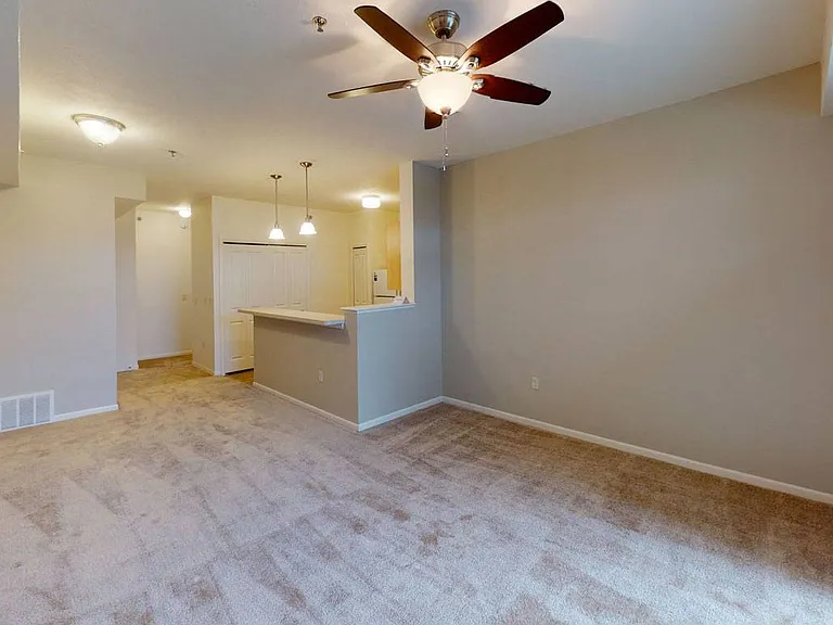 Hunters Pond Apartment Homes — Photo 14