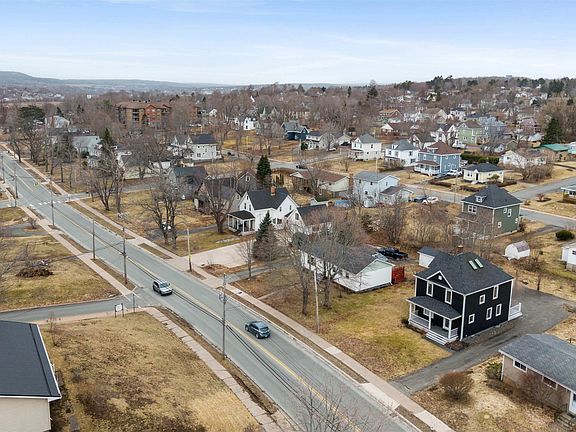 2nd image of 236 Abercrombie Rd