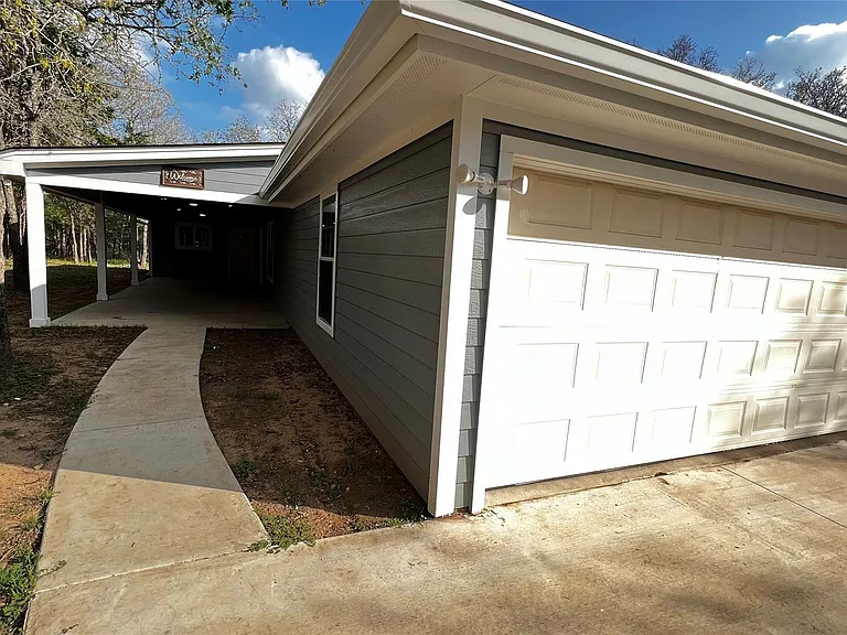 141 Sendero Blvd — Photo 4