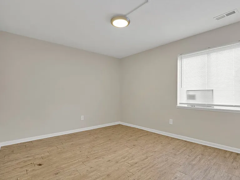 1581 E Mound St #3A — Photo 16