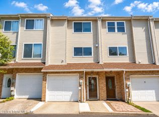 50 Ashley Ln, Staten Island, NY 10309