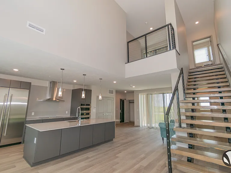 Chateau at Yankee Hill Apartments — Photo 47