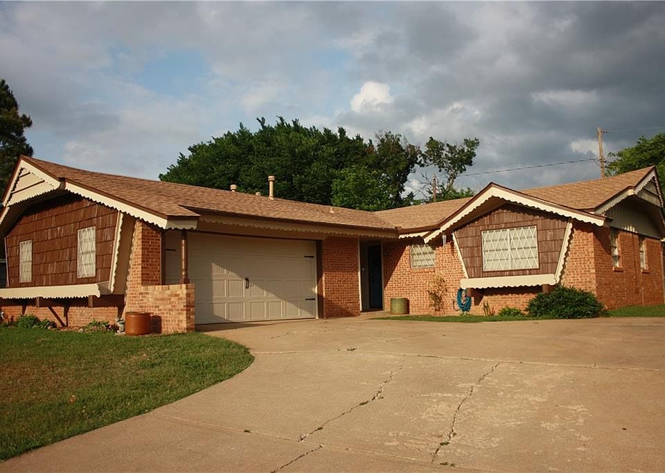1st image of 114 Oakside Dr