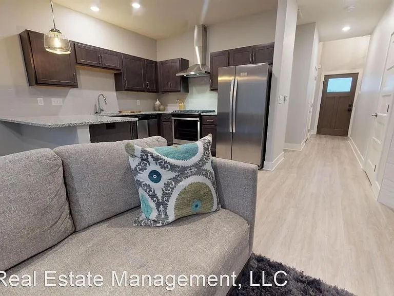Hanover Townhomes — Photo 53