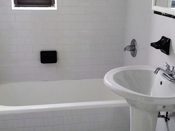 5th image of 2728 Henry Hudson Pkwy APT 82B