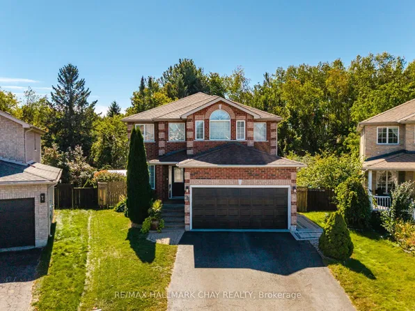 31 McKenzie Cres, Barrie, ON L4N 0A9