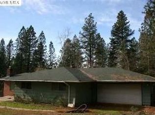 10416 Welsh Ln, Grass Valley, CA 95949
