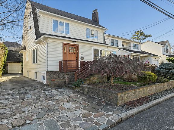 2nd image of 109 Longworth Avenue