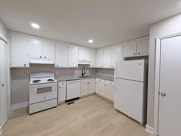 104 Stowe Pl #A — Photo 5