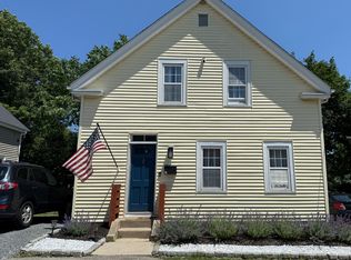 10 Ray Hill Rd, Franklin, MA 02038