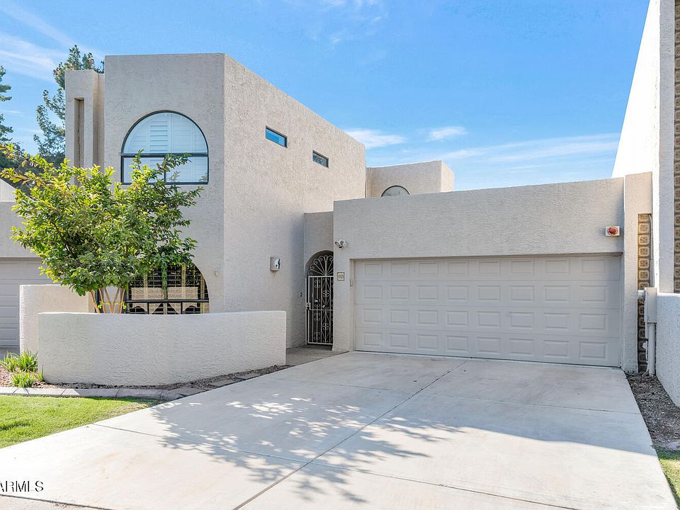 1st image of 1035 N VISTA VERDE --