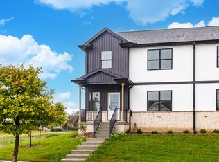 1523 Belclare Rd, Normal, IL 61761