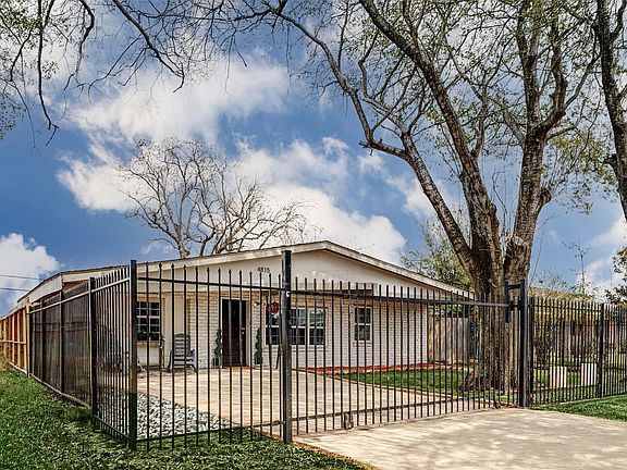 2nd image of 4815 Edfield St