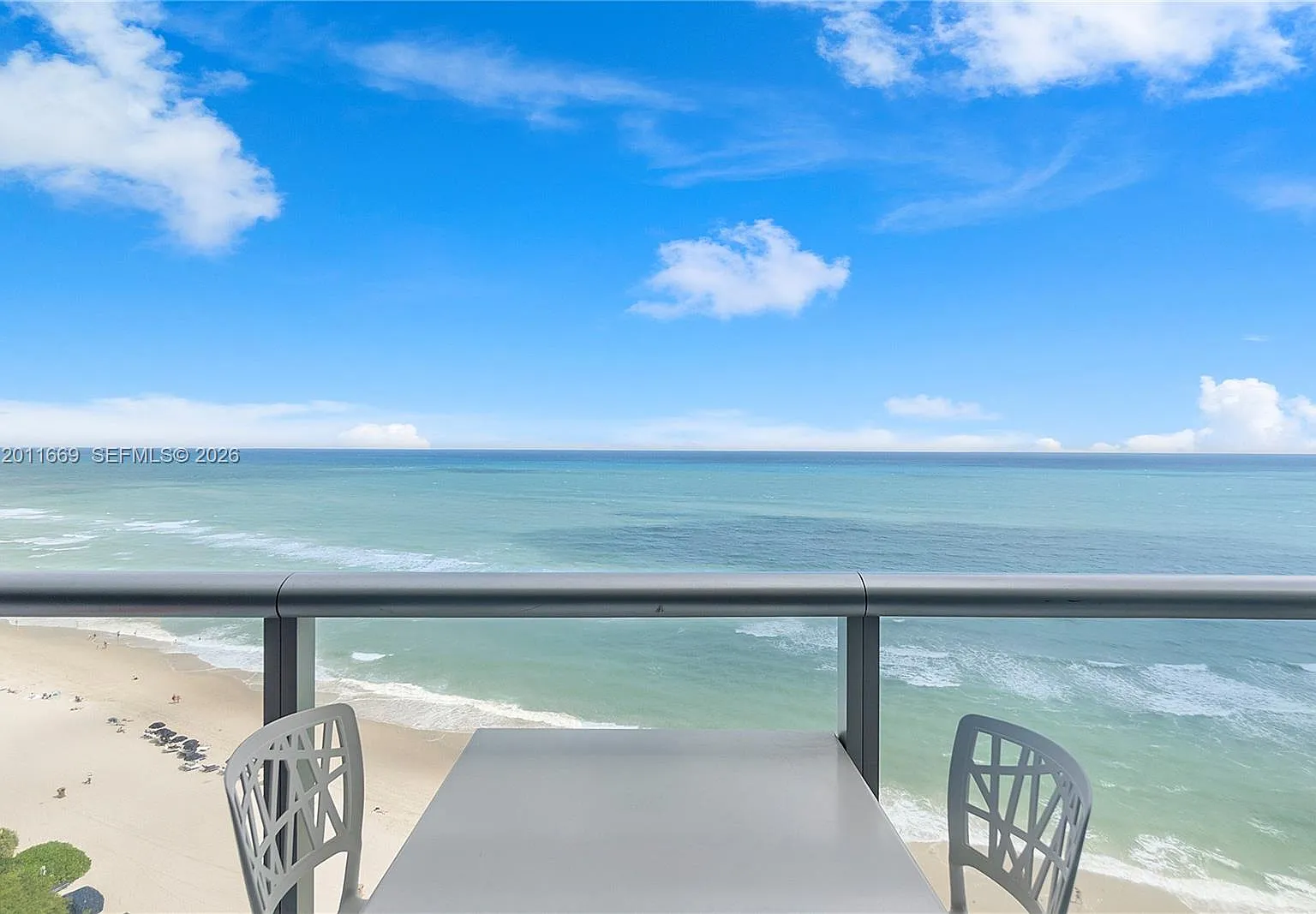 Jade Beach Condo — Photo 4